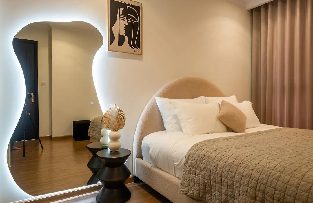 Isabelle Apartment Inside Landmark 81 Tower-1